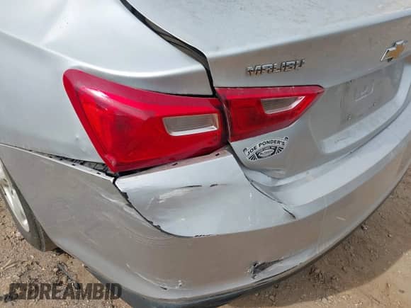 ✅ 2017 Chevrolet Malibu LS • VIN: 1G1ZB5ST2HF279815 • Lot: 43502470. Wystawiony na IAAI z przebiegiem 223 691 mil mil. Skorzystaj z bezpłatnego archiwum sprzedaży aukcyjnych z USA i zobacz szczegółowy raport historii pojazdu na DreamBid. Zdjęcie 18.