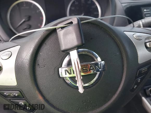 ✅ 2019 Nissan Sentra S • VIN: 3N1AB7AP8KY322061 • Lot: 43639230. Wystawiony na IAAI z przebiegiem 121 931 mil. Bezpłatny archiwum sprzedaży aukcyjnych z USA i szczegółowy raport historii pojazdu na DreamBid. Zdjęcie 11.