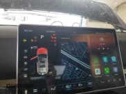 ✅ 2023 VinFast VF 8 Plus • VIN: RLLV1AFA3PH002903 • Lot: 60881354. Wystawiony na Copart z przebiegiem 28 509 mil. Bezpłatny archiwum sprzedaży aukcyjnych z USA i szczegółowy raport historii pojazdu na DreamBid. Zdjęcie 9.