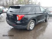 ✅ 2022 Ford Explorer XLT • VIN: 1FMSK8DH0NGA75888 • Lot: 42013190. Wystawiony na IAAI z przebiegiem 69 886 mil. Bezpłatny archiwum sprzedaży aukcyjnych z USA i szczegółowy raport historii pojazdu na DreamBid. Zdjęcie 4.