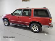 ✅ 1997 Ford Explorer XLT • VIN: 1FMDU35P6VUC58385 • Lot: 65757615. Wystawiony na Copart z przebiegiem 226 351 mil. Bezpłatny archiwum sprzedaży aukcyjnych z USA i szczegółowy raport historii pojazdu na DreamBid. Zdjęcie 2.