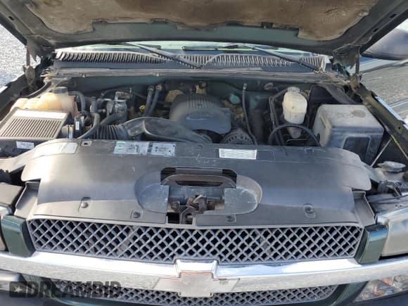 ✅ 2003 Chevrolet Silverado 2500HD LS • VIN: 1GCHK29U03E274062 • Lot: 82757165. Wystawiony na Copart z przebiegiem 329 319 mil. Bezpłatny archiwum sprzedaży aukcyjnych z USA i szczegółowy raport historii pojazdu na DreamBid. Zdjęcie 11.