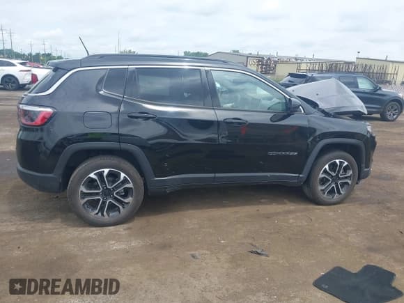 ✅ 2023 Jeep Compass Limited • VIN: 3C4NJDCN8PT528738 • Lot: 42827867. Wystawiony na IAAI z przebiegiem 38 650 mil. Bezpłatny archiwum sprzedaży aukcyjnych z USA i szczegółowy raport historii pojazdu na DreamBid. Zdjęcie 13.