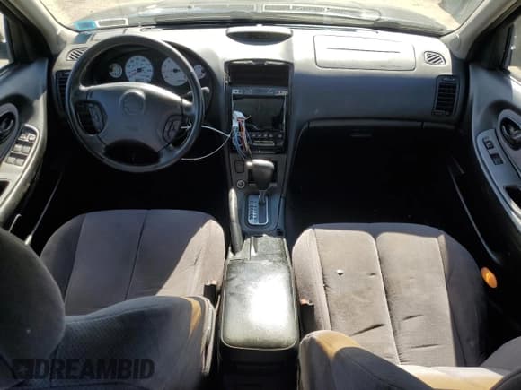 ✅ 2001 Nissan Maxima SE • VIN: JN1CA31D51T804570 • Lot: 75412704. Listed on Copart with 84,493 mi. Free auction sales archive from the USA and detailed vehicle history report at DreamBid. Image 8.
