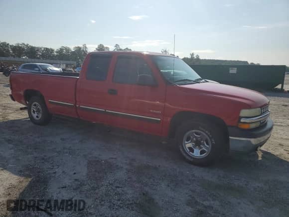 2002 Chevrolet Silverado 1500 with VIN 1GCEC19V82E303454, listed as a Copart auction lot 66805825 with 266,113 mi miles and Clean title. Bid and sale history available at DreamBid. Image 4.