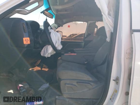 ✅ 2018 GMC Sierra 2500HD • VIN: 1GT12REG3JF158100 • Lot: 87925645. Wystawiony na Copart z przebiegiem Nie podano. Bezpłatny archiwum sprzedaży aukcyjnych z USA i szczegółowy raport historii pojazdu na DreamBid. Zdjęcie 7.