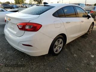 ✅ 2017 Chevrolet Cruze LS • VIN: 1G1BC5SM5H7179502 • Lot: 91923565. Listed on Copart with 132,768 mi. Free auction sales archive from the USA and detailed vehicle history report at DreamBid. Image 3.