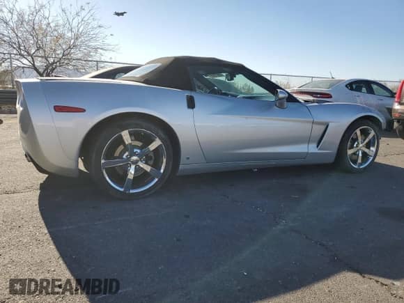 2009 Chevrolet Corvette with VIN 1G1YY36W695114330, listed as a Copart auction lot 43822045 with 75,051 mi miles and Salvage title. Bid and sale history available at DreamBid. Image 3.