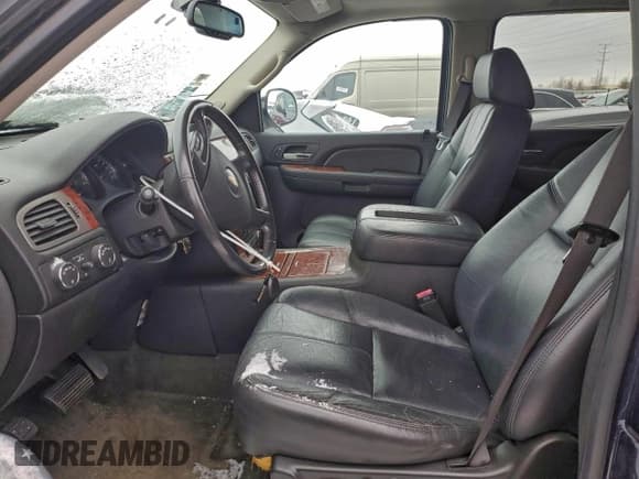 ✅ 2008 Chevrolet Suburban 1LT • VIN: 1GNFK16398R179410 • Lot: 95818315. Wystawiony na Copart z przebiegiem Nie podano. Bezpłatny archiwum sprzedaży aukcyjnych z USA i szczegółowy raport historii pojazdu na DreamBid. Zdjęcie 7.