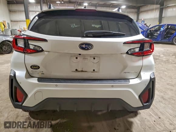 ✅ 2024 Subaru Crosstrek Limited • VIN: 4S4GUHM64R3708789 • Lot: 95510565. Listed on Copart with 9,813 mi. Free auction sales archive from the USA and detailed vehicle history report at DreamBid. Image 6.