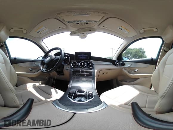 ✅ 2019 Mercedes-Benz GLC 300 • VIN: WDC0G4JB0KF587720 • Lot: 42550282. Wystawiony na IAAI z przebiegiem 72 723 mil. Bezpłatny archiwum sprzedaży aukcyjnych z USA i szczegółowy raport historii pojazdu na DreamBid. Zdjęcie 21.