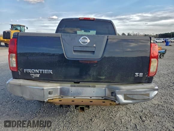 ✅ 2008 Nissan Frontier SE • VIN: 1N6AD09U88C413421 • Lot: 94612805. Wystawiony na Copart z przebiegiem 193 634 mil. Bezpłatny archiwum sprzedaży aukcyjnych z USA i szczegółowy raport historii pojazdu na DreamBid. Zdjęcie 6.