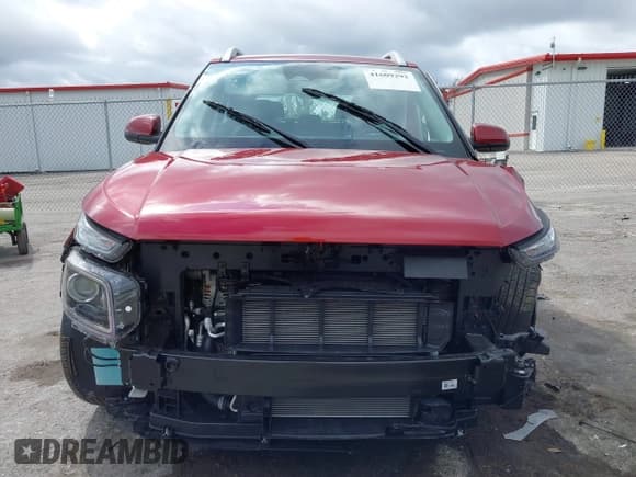 ✅ 2024 Hyundai Venue SEL • VIN: KMHRC8A37RU279776 • Lot: 41609292. Listed on IAAI with 2,801 mi. Free auction sales archive from the USA and detailed vehicle history report at DreamBid. Image 13.