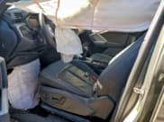 ✅ 2021 Audi Q3 S line Premium Plus • VIN: WA1EECF33M1005259 • Lot: 93957645. Wystawiony na Copart z przebiegiem 70 227 mil. Bezpłatny archiwum sprzedaży aukcyjnych z USA i szczegółowy raport historii pojazdu na DreamBid. Zdjęcie 7.