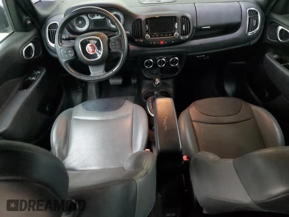 ✅ 2015 FIAT 500L Lounge • VIN: ZFBCFACH7FZ030851 • Lot: 68041165. Listed on Copart with 184,795 mi. Free auction sales archive from the USA and detailed vehicle history report at DreamBid. Image 8.