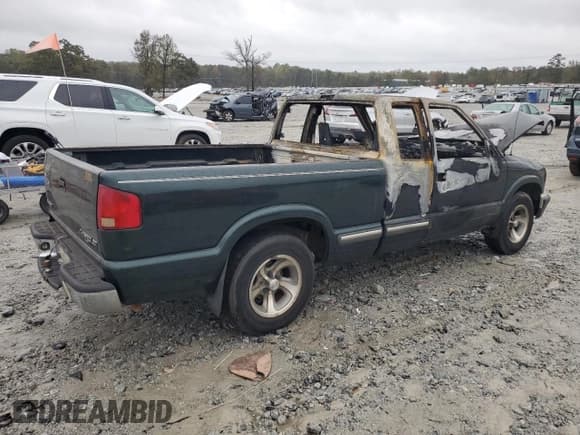 ✅ 2003 Chevrolet S-10 LS • VIN: 1GCCS19X038271501 • Lot: 90023545. Wystawiony na Copart z przebiegiem Nie podano. Bezpłatny archiwum sprzedaży aukcyjnych z USA i szczegółowy raport historii pojazdu na DreamBid. Zdjęcie 3.