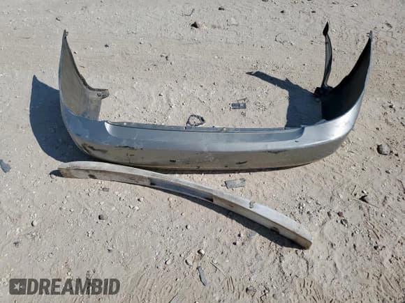 ✅ 2003 Nissan Sentra GXE • VIN: 3N1CB51D33L816801 • Lot: 80852235. Wystawiony na Copart z przebiegiem Nie podano. Bezpłatny archiwum sprzedaży aukcyjnych z USA i szczegółowy raport historii pojazdu na DreamBid. Zdjęcie 12.