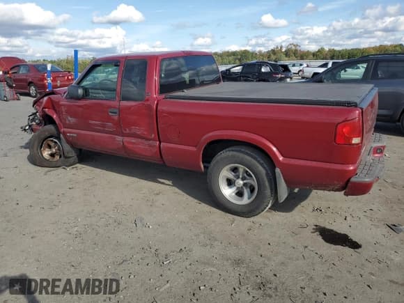 ✅ 2003 Chevrolet S-10 LS • VIN: 1GCCS19X938157643 • Лот: 76255504. Опубликован ранее на Copart с пробегом 70 779 миль. Бесплатный доступ к архиву аукционных продаж из США и подробный отчёт об истории автомобиля на DreamBid. Изображение 2.
