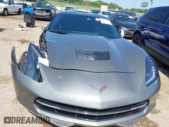 ✅ 2016 Chevrolet Corvette 1LT • VIN: 1G1YB2D73G5123636 • Lot: 42747585. Wystawiony na IAAI z przebiegiem 46 636 mil. Bezpłatny archiwum sprzedaży aukcyjnych z USA i szczegółowy raport historii pojazdu na DreamBid. Zdjęcie 12.