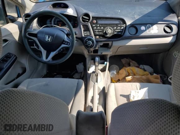 ✅ 2010 Honda Insight EX • VIN: JHMZE2H79AS017003 • Lot: 87313754. Listed on Copart with 159,936 mi. Free auction sales archive from the USA and detailed vehicle history report at DreamBid. Image 8.