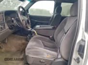 ✅ 2003 GMC Sierra 1500 SLT • VIN: 2GTEK19T631318376 • Лот: 95082395. Опубликован ранее на Copart с пробегом 271 577 миль. Бесплатный доступ к архиву аукционных продаж из США и подробный отчёт об истории автомобиля на DreamBid. Изображение 7.