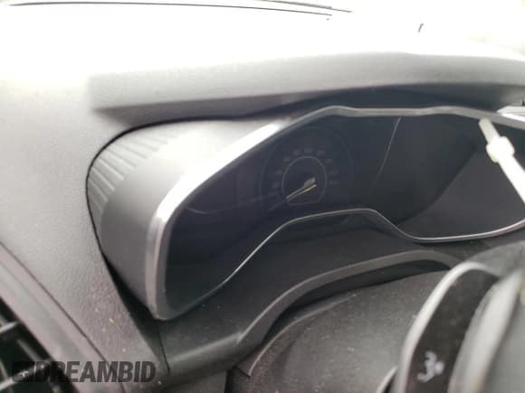 ✅ 2016 Ford C-Max SEL • VIN: 1FADP5CU5GL111957 • Lot: 56651525. Wystawiony na Copart z przebiegiem Nie podano. Bezpłatny archiwum sprzedaży aukcyjnych z USA i szczegółowy raport historii pojazdu na DreamBid. Zdjęcie 9.