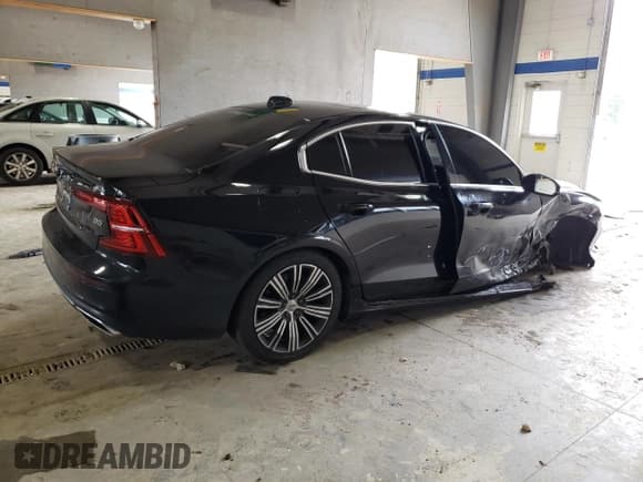 ✅ 2022 Volvo S60 Inscription • VIN: 7JRL12FL9NG174317 • Lot: 58783805. Listed on Copart with 81,041 mi. Free auction sales archive from the USA and detailed vehicle history report at DreamBid. Image 3.