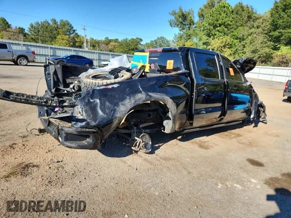 ✅ 2019 Chevrolet Silverado 1500 RST • VIN: 1GCUYEED3KZ225210 • Lot: 90432395. Listed on Copart with Not provided. Free auction sales archive from the USA and detailed vehicle history report at DreamBid. Image 3.