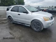 ✅ 2007 Kia Sorento LX • VIN: KNDJD736275671006 • Lot: 82354415. Wystawiony na Copart z przebiegiem 299 029 mil. Bezpłatny archiwum sprzedaży aukcyjnych z USA i szczegółowy raport historii pojazdu na DreamBid. Zdjęcie 4.