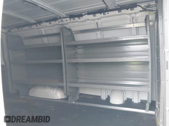 ✅ 2020 Chevrolet Express Cargo • VIN: 1GCWGAFP4L1153737 • Лот: 42272318. Опубликован ранее на IAAI с пробегом 88 332 миль. Бесплатный доступ к архиву аукционных продаж из США и подробный отчёт об истории автомобиля на DreamBid. Изображение 8.