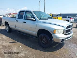 2005 Dodge 1500 SLT z VIN 1D7HU18D05J575646, wystawiony jako IAAI lot #43203572 z przebiegiem Nie podano mil oraz . Historia ofert i sprzedaży dostępna na DreamBid. Obrazek 1.