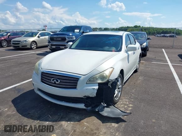 ✅ 2012 Infiniti M • VIN: JN1BY1AR4CM393344 • Лот: 42592504. Опубликован ранее на IAAI с пробегом 201 910 миль. Бесплатный доступ к архиву аукционных продаж из США и подробный отчёт об истории автомобиля на DreamBid. Изображение 17.