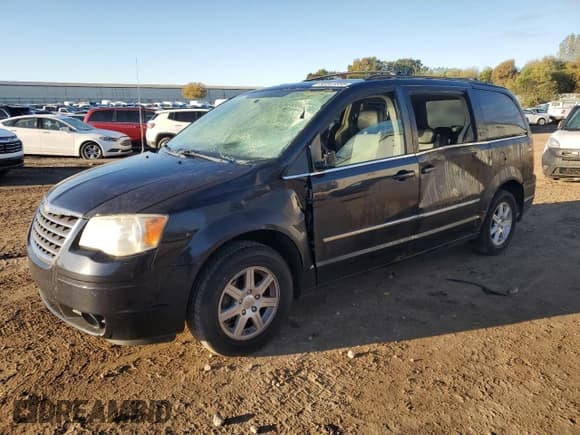 ✅ 2010 Chrysler Town & Country Touring Plus • VIN: 2A4RR8DX1AR442127 • Lot: 82341335. Wystawiony na Copart z przebiegiem 225 482 mil. Bezpłatny archiwum sprzedaży aukcyjnych z USA i szczegółowy raport historii pojazdu na DreamBid. Zdjęcie 1.