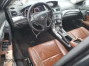 ✅ 2011 Acura TL • VIN: 19UUA9F20BA000560 • Lot: 43038955. Wystawiony na Copart z przebiegiem 296 391 mil. Bezpłatny archiwum sprzedaży aukcyjnych z USA i szczegółowy raport historii pojazdu na DreamBid. Zdjęcie 8.