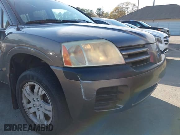 ✅ 2005 Mitsubishi Endeavor LS • VIN: 4A4MM21SX5E071033 • Lot: 43884359. Listed on IAAI with 300,180 mi. Free auction sales archive from the USA and detailed vehicle history report at DreamBid. Image 6.