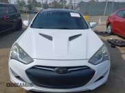 ✅ 2015 Hyundai Genesis Coupe 3.8L Base • VIN: KMHHT6KJ6FU125391 • Lot: 42909739. Wystawiony na IAAI z przebiegiem 135 931 mil. Bezpłatny archiwum sprzedaży aukcyjnych z USA i szczegółowy raport historii pojazdu na DreamBid. Zdjęcie 13.