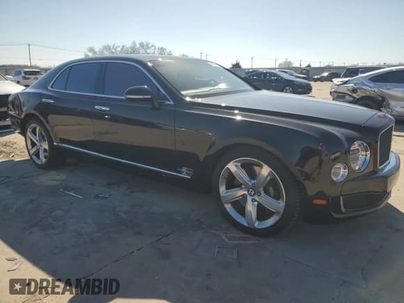✅ 2016 Bentley Mulsanne • VIN: SCBBG7ZH6GC001557 • Lot: 43661755. Wystawiony na Copart z przebiegiem 32 512 mil. Bezpłatny archiwum sprzedaży aukcyjnych z USA i szczegółowy raport historii pojazdu na DreamBid. Zdjęcie 4.
