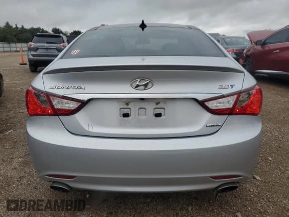 ✅ 2013 Hyundai Sonata SE • VIN: 5NPEC4AB7DH602830 • Lot: 72600064. Listed on Copart with 103,452 mi. Free auction sales archive from the USA and detailed vehicle history report at DreamBid. Image 6.