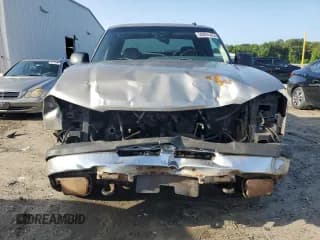 ✅ 2003 Chevrolet Silverado 2500 LS • VIN: 1GCGK29UX3Z213077 • Lot: 58804425. Wystawiony na Copart z przebiegiem Nie podano. Bezpłatny archiwum sprzedaży aukcyjnych z USA i szczegółowy raport historii pojazdu na DreamBid. Zdjęcie 5.