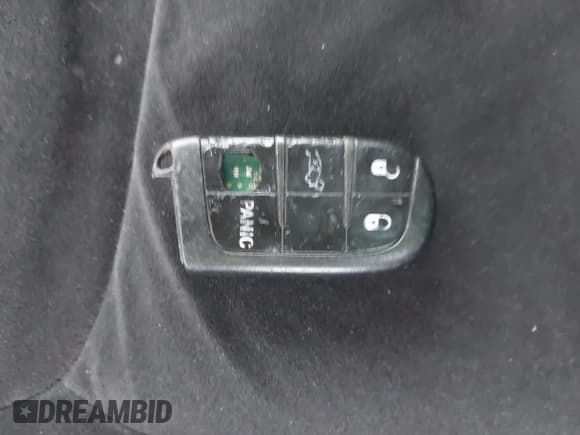 ✅ 2011 Chrysler 300 • VIN: 2C3CA4CG8BH524591 • Lot: 43732271. Listed on IAAI with 237,032 mi. Free auction sales archive from the USA and detailed vehicle history report at DreamBid. Image 11.