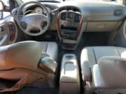 ✅ 2003 Chrysler Town & Country Limited • VIN: 2C8GP64L43R158528 • Лот: 90536765. Опубликован ранее на Copart с пробегом 147 388 миль. Бесплатный доступ к архиву аукционных продаж из США и подробный отчёт об истории автомобиля на DreamBid. Изображение 8.