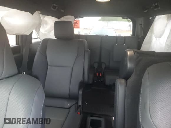 ✅ 2024 Lexus GX 550 Premium • VIN: JTJTBCDX1R5031853 • Lot: 81679405. Wystawiony na Copart z przebiegiem Nie podano. Bezpłatny archiwum sprzedaży aukcyjnych z USA i szczegółowy raport historii pojazdu na DreamBid. Zdjęcie 10.