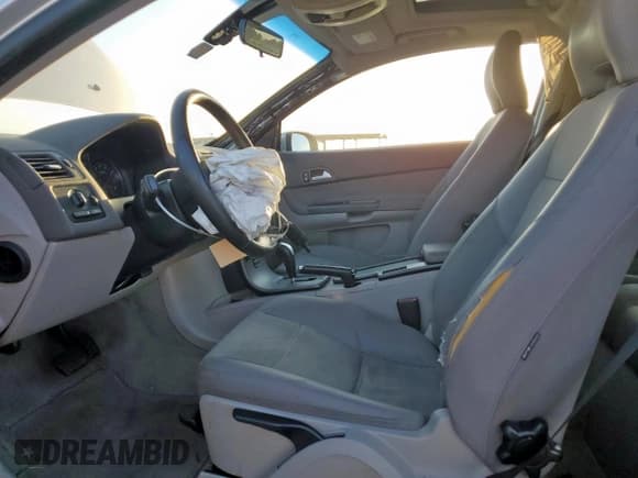 ✅ 2010 Volvo C30 • VIN: YV1672MK3A2178563 • Lot: 62489955. Listed on Copart with 133,886 mi. Free auction sales archive from the USA and detailed vehicle history report at DreamBid. Image 7.