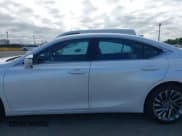 ✅ 2024 Lexus ES 300h Luxury • VIN: 58AEA1C10RU048315 • Lot: 42206402. Listed on IAAI with 7,971 mi. Free auction sales archive from the USA and detailed vehicle history report at DreamBid. Image 14.