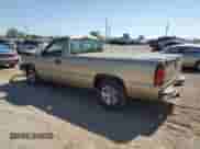 2004 Chevrolet Silverado 1500 LS z VIN 1GCEC14V54Z118877, wystawiony jako Copart lot #74352114 z przebiegiem 103 253 mil mil oraz Szkoda całkowita • Salvage title. Historia ofert i sprzedaży dostępna na DreamBid. Obrazek 2.