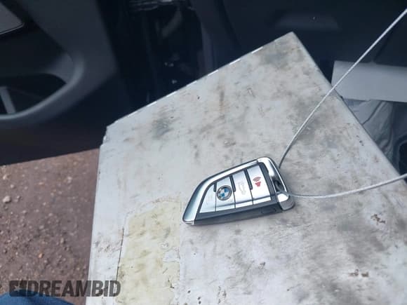 ✅ 2020 BMW X5 sDrive40i • VIN: 5UXCR4C08L9B15954 • Lot: 42253911. Wystawiony na IAAI z przebiegiem Nie podano. Bezpłatny archiwum sprzedaży aukcyjnych z USA i szczegółowy raport historii pojazdu na DreamBid. Zdjęcie 11.