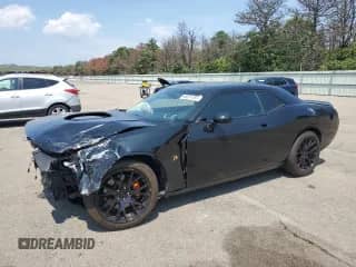 2016 Dodge Challenger 392 Hemi Scat Pack Shaker z VIN 2C3CDZFJ4GH289092, wystawiony jako Copart lot #66601765 z przebiegiem 63 659 mil mil oraz Szkoda całkowita • Salvage title. Historia ofert i sprzedaży dostępna na DreamBid. Obrazek 1.