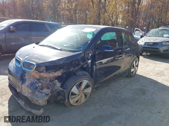 ✅ 2017 BMW i3 • VIN: WBY1Z8C31HV891685 • Lot: 43678519. Wystawiony na IAAI z przebiegiem 73 035 mil. Bezpłatny archiwum sprzedaży aukcyjnych z USA i szczegółowy raport historii pojazdu na DreamBid. Zdjęcie 2.