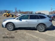✅ 2021 Subaru Outback Premium • VIN: 4S4BTADC6M3168865 • Lot: 43601243. Listed on IAAI with 115,697 mi. Free auction sales archive from the USA and detailed vehicle history report at DreamBid. Image 15.