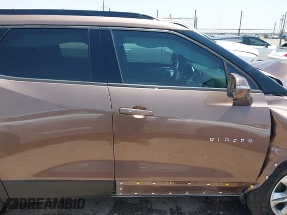 ✅ 2020 Chevrolet Blazer LT • VIN: 3GNKBCRS2LS541936 • Lot: 42512736. Listed on IAAI with 54,729 mi. Free auction sales archive from the USA and detailed vehicle history report at DreamBid. Image 13.